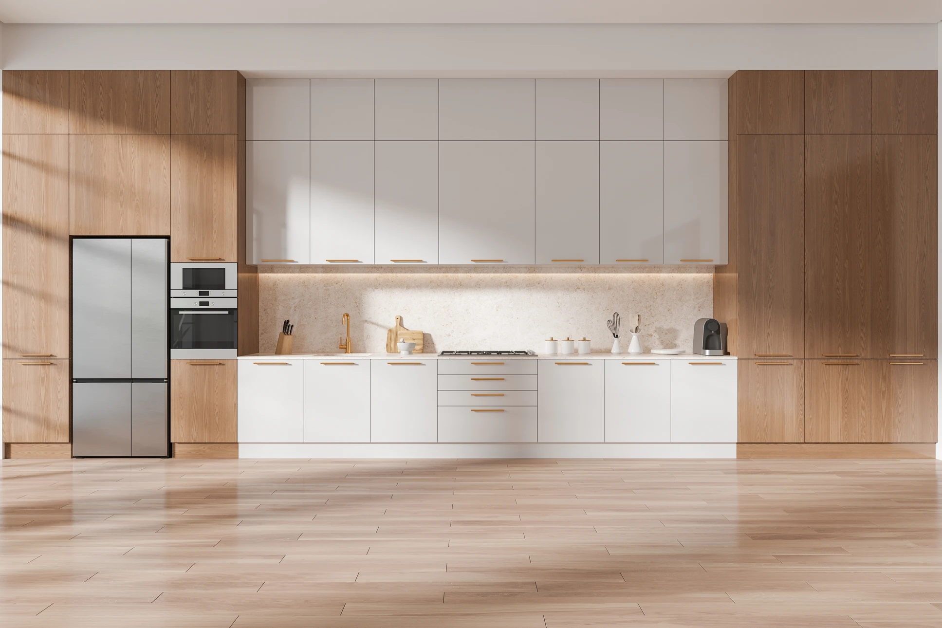 Cuisine moderne avec agencement en L, électroménagers blancs incluant réfrigérateur-congélateur, cuisinière électrique à plaques spiralées